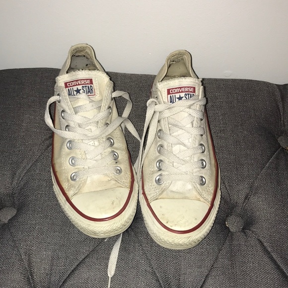 White converse - Picture 2 of 6